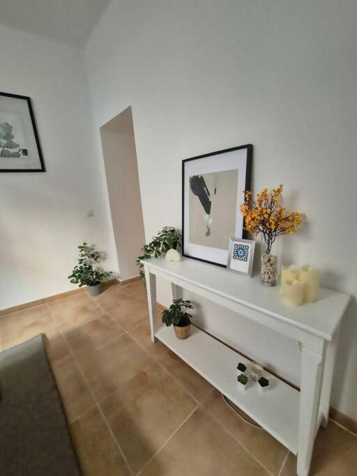 Hostfy Centro San Roman Sevilla Exteriör bild