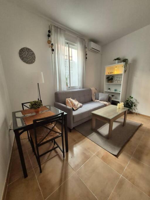 Hostfy Centro San Roman Sevilla Exteriör bild