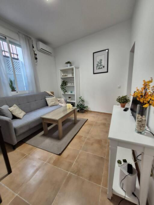 Hostfy Centro San Roman Sevilla Exteriör bild